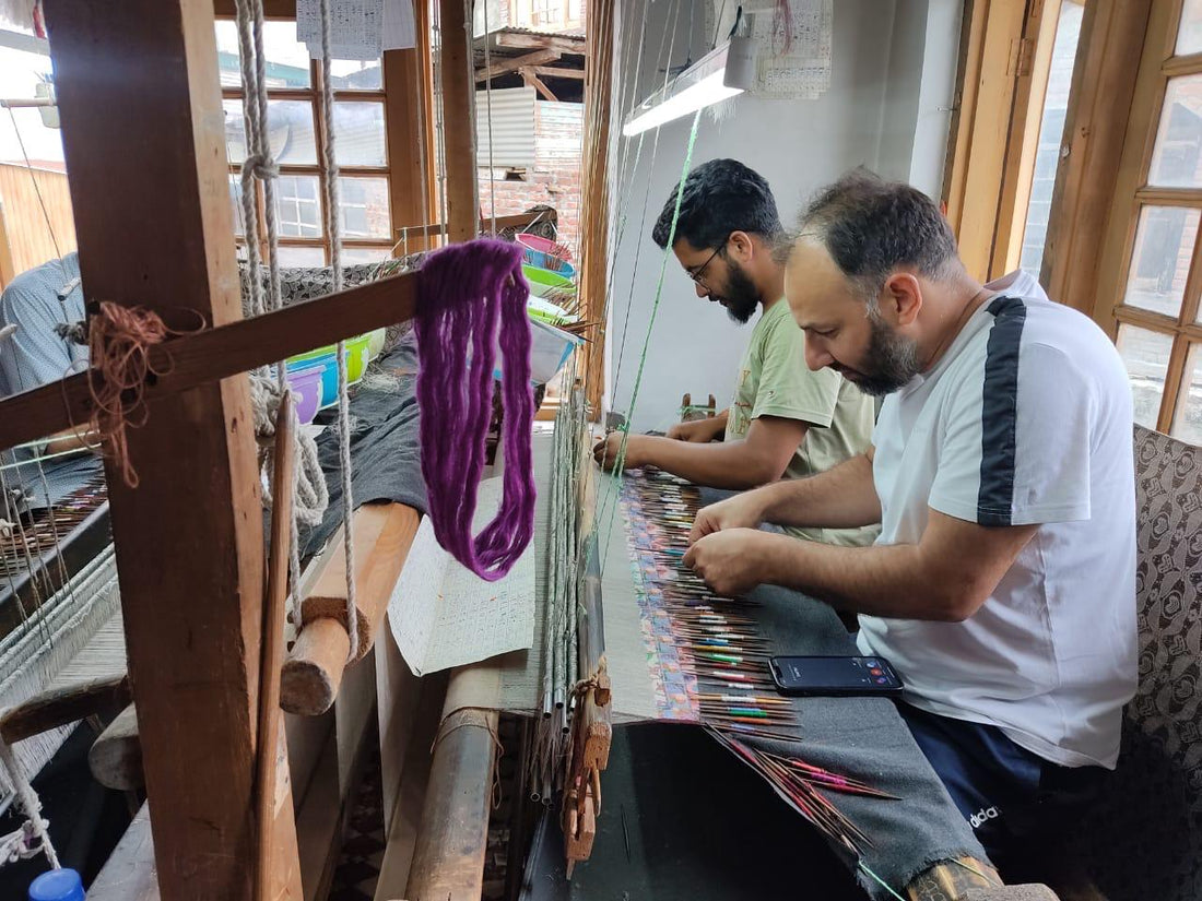 What Happens at the Loom — A Day with a Kani Weaver