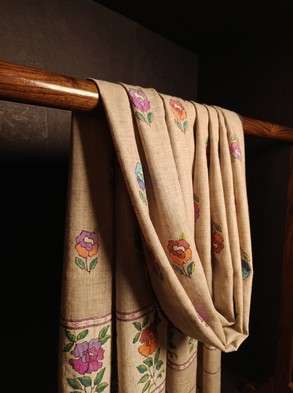 Natural Beige Garden Floral Butti Kani Cashmere Pashmina Shawl — Handwoven in Kashmir — image 4